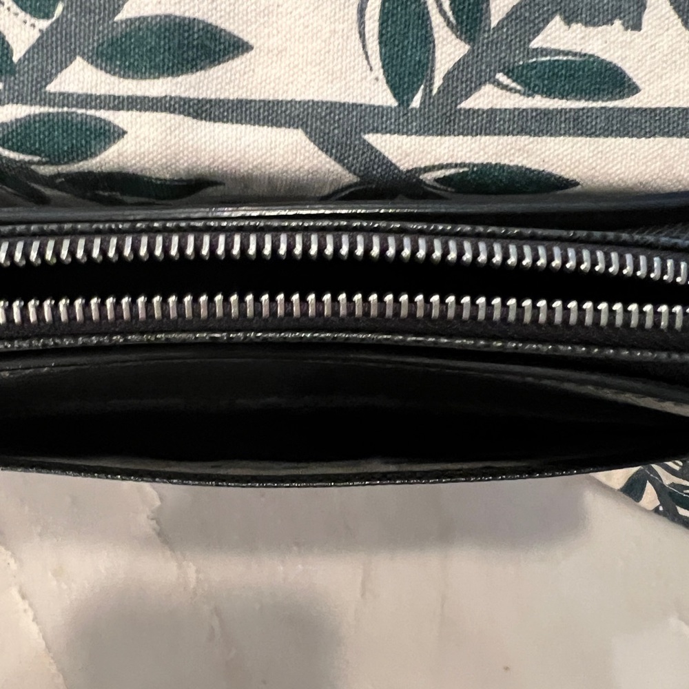 Louis Vuitton Designer black Women's clutch or wristlet. Very good condition❤️ - Picture 4 of 10
